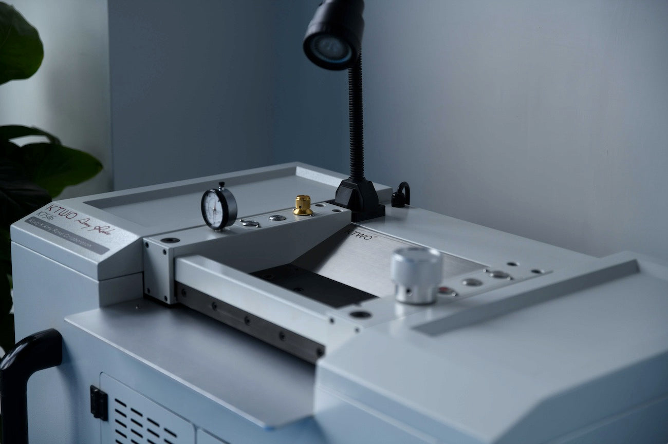 Compact splitting machine – AMY ROKE