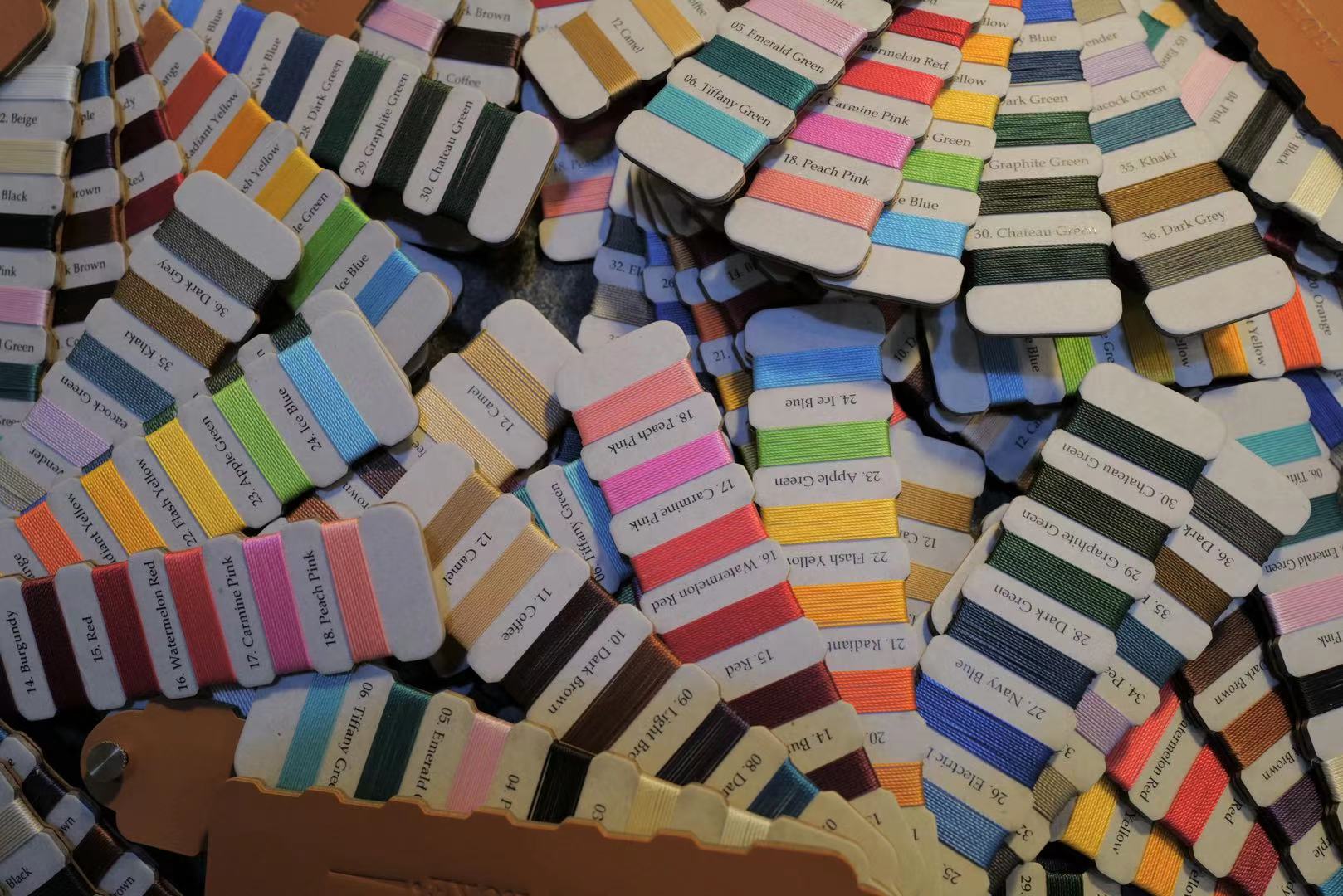 Thread Sample Cop Thread sample card – AMY ROKE